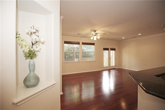 Foto del edificio - 7708 San Felipe Blvd