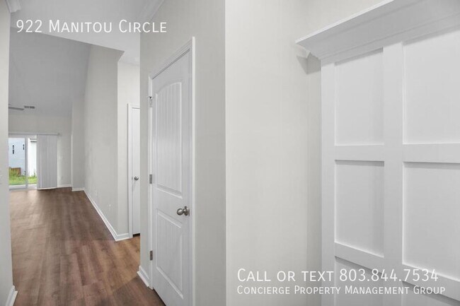 Foto del edificio - 922 Manitou Cir