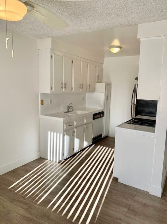 Building Photo - 156