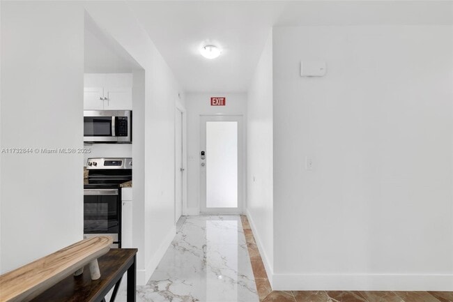 Foto del edificio - 1318 Bayport Ave
