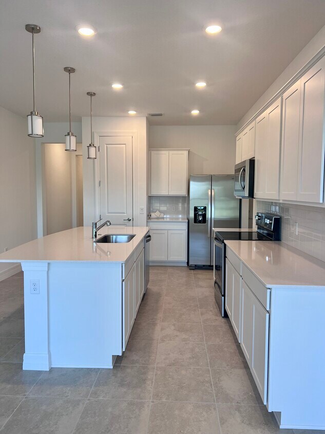 6040 Praza Ln, Green Acres, FL 33415 Townhome Rentals in Green Acres