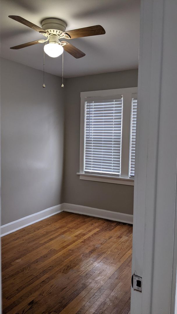 Building Photo - 2507 N Lotus Ave