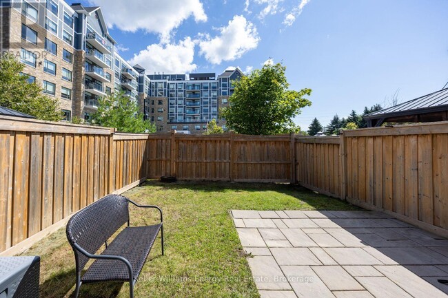 Building Photo - 72 Longshore Way