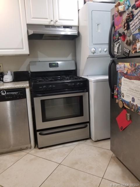 Foto del edificio - 6703 N Kendall Dr