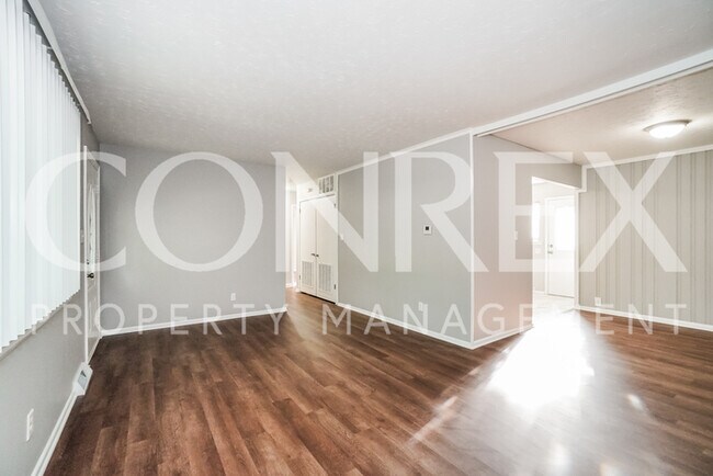 Building Photo - Adorable Columbus Home