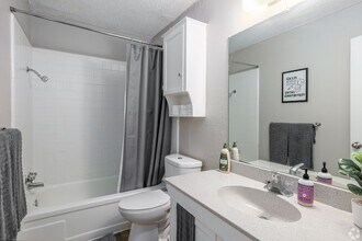 Interior Photo - Aspen Place