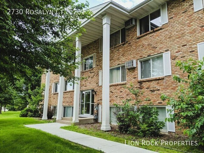 Foto del edificio - Cozy Two-Bedroom Condo in New Hope for $13...
