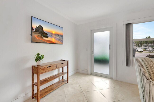 Foto del edificio - 1072 Yarmouth Dr