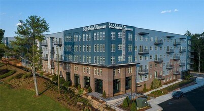 Building Photo - 5672 Peachtree Pkwy