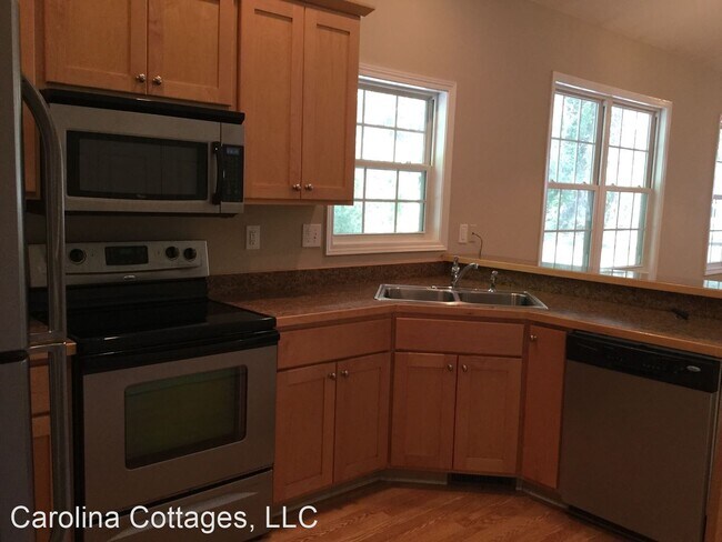 Building Photo - 3 br, 2 bath House - 41 S. Cottage Court