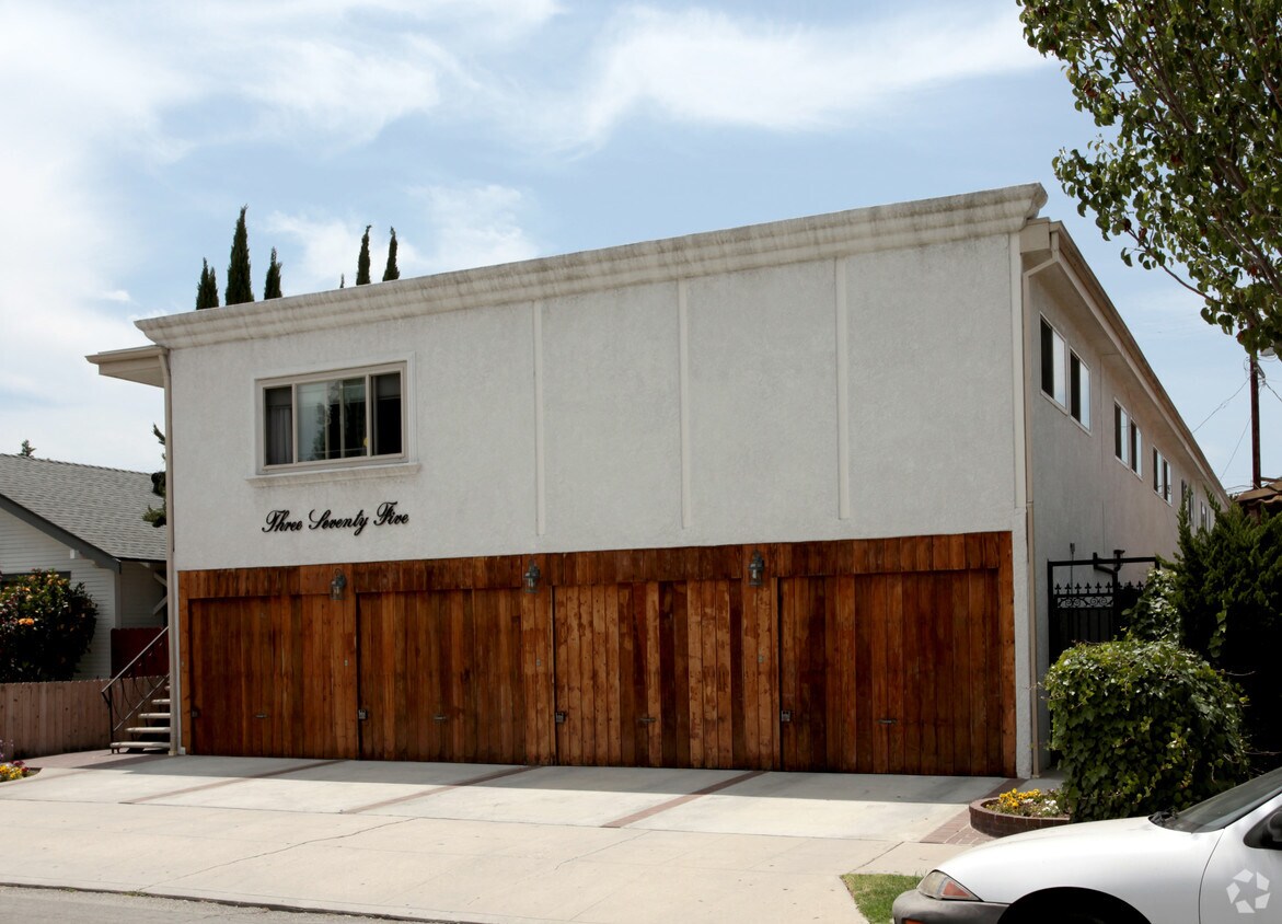 Foto principal - 375 Gladys Ave