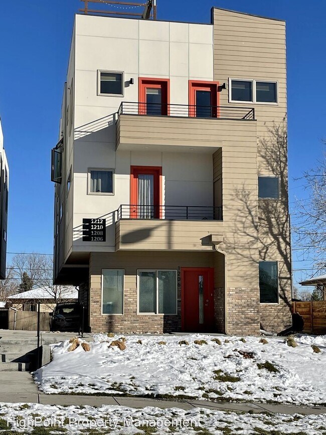 Building Photo - 2 br, 2.5 bath House - 1208 Perry St.