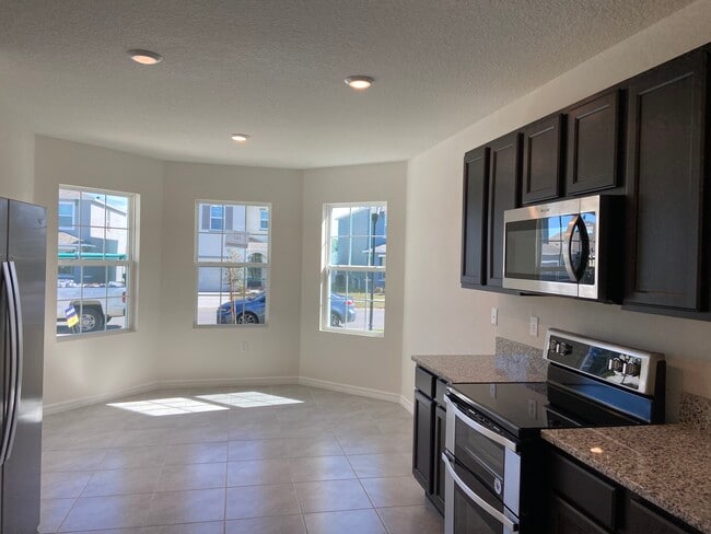 Building Photo - 479 Autumn Stream Dr