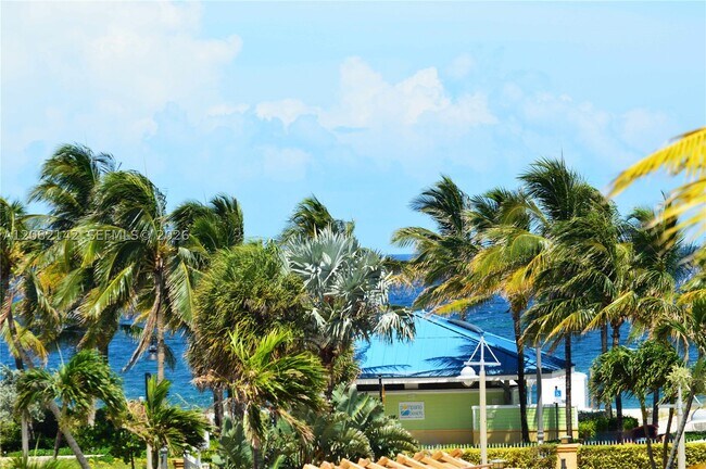Foto del edificio - 400 N Riverside Dr