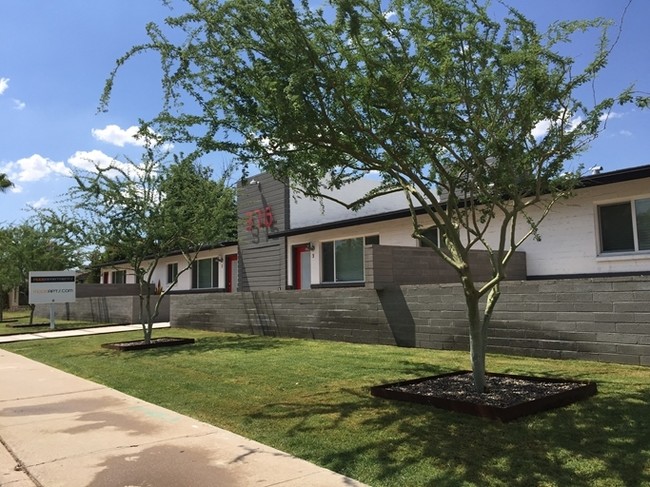 Building Photo - Alvarado Place Apartments