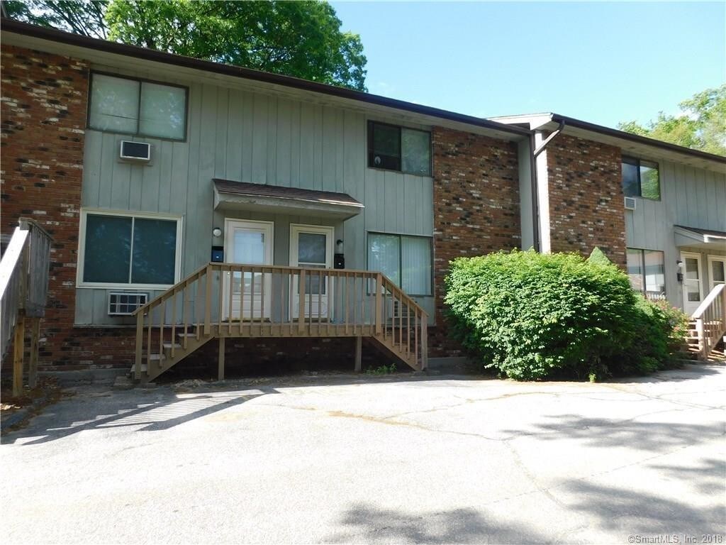 30 Kay Ln Unit J, Waterbury, CT 06708 Condo for Rent in Waterbury, CT