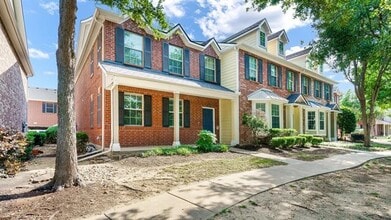 Building Photo - 3206 Bedford Rd