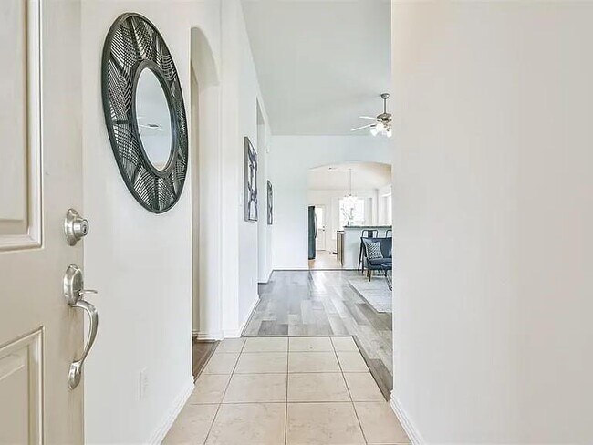 Foto del edificio - 2125 Sand Ridge Dr