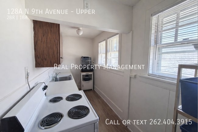 Building Photo - 128A N 9th Avenue-Upper