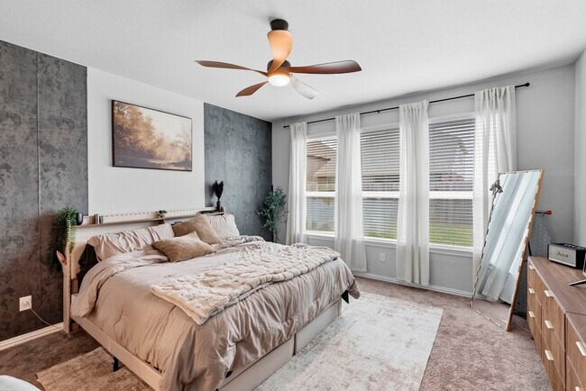 Foto del edificio - 2133 Windy Grove Dr