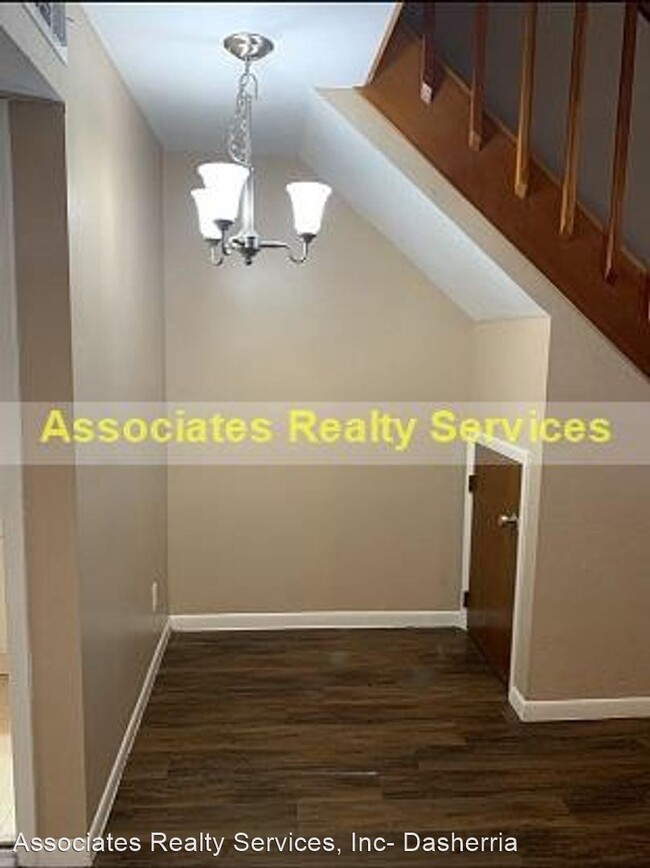 Building Photo - 2 br, 2 bath House - 2941 SW 39th Ave