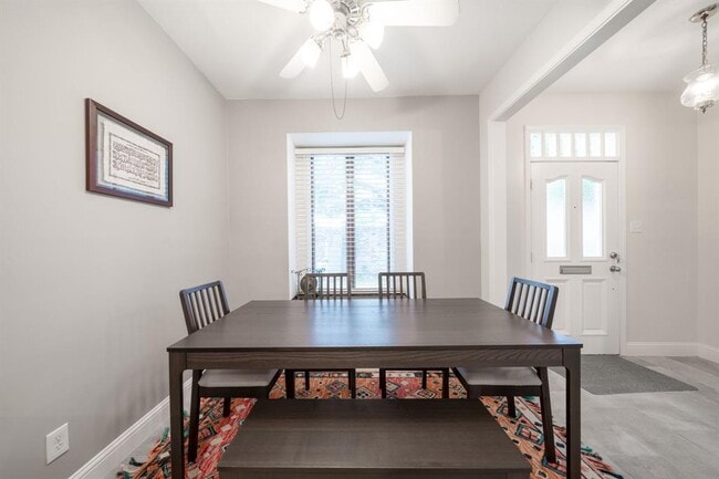 Foto del edificio - 7431 Brompton St