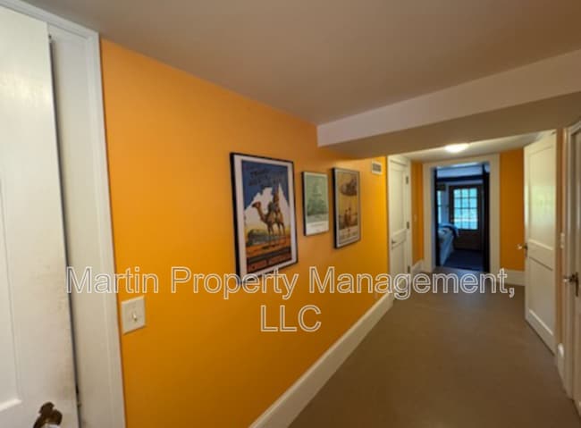 Building Photo - 18 Buena Vista Rd