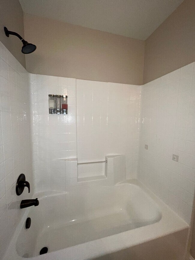 Foto del edificio - Available Soon!!  Avalon Gated Community!