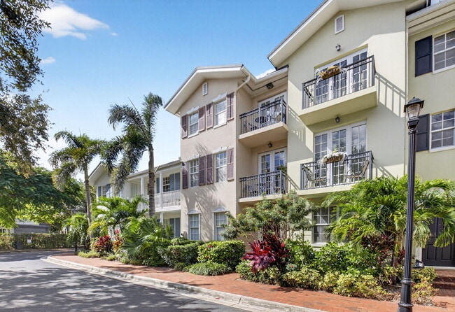 Foto del edificio - 1054 E Heritage Club Cir