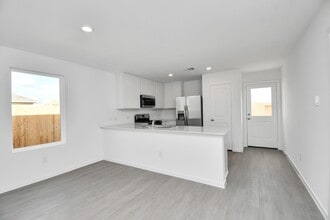 Building Photo - 21522 Cottonwood Mdws Trl