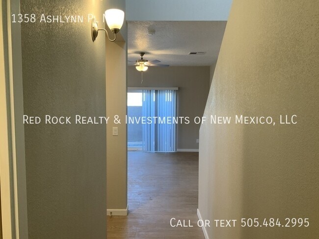 Foto del edificio - 1358 Ashlynn Pl