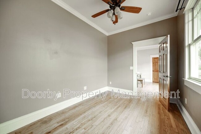 Building Photo - 328 Beck Ave