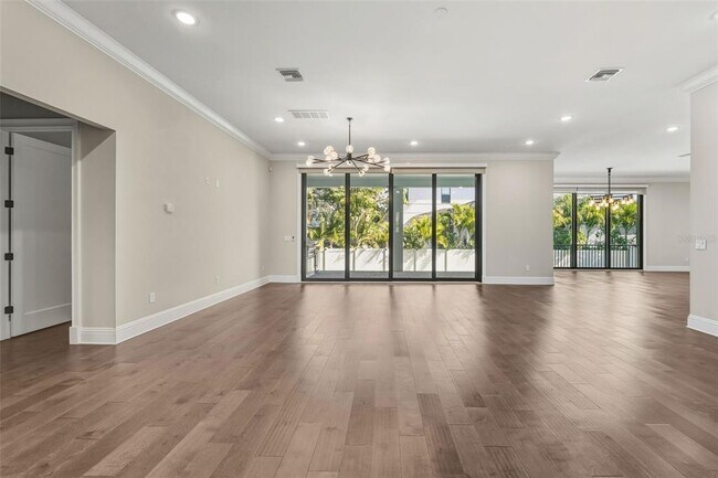 Foto del edificio - 481 W Davis Blvd