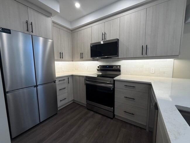 Building Photo - 267 Rockledge Dr