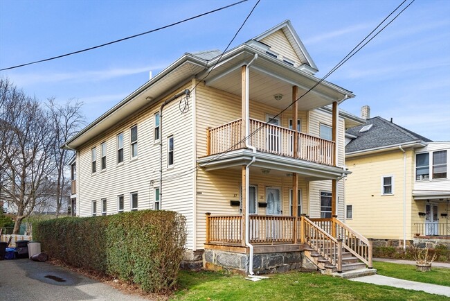 Building Photo - 37 Dysart St