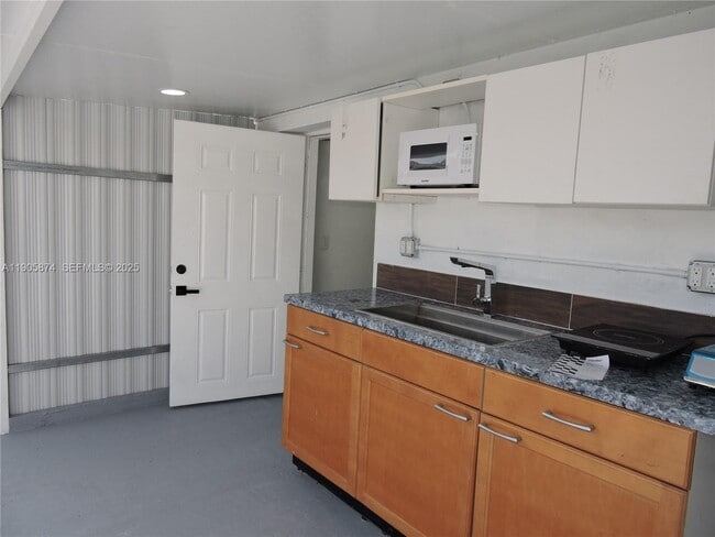 Foto del edificio - 5451 W 10th Ave