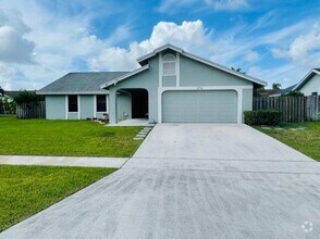 Building Photo - 174 Roy Ct Cir