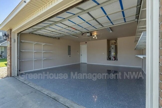 Foto del edificio - 2705 SW Greensprings Rd