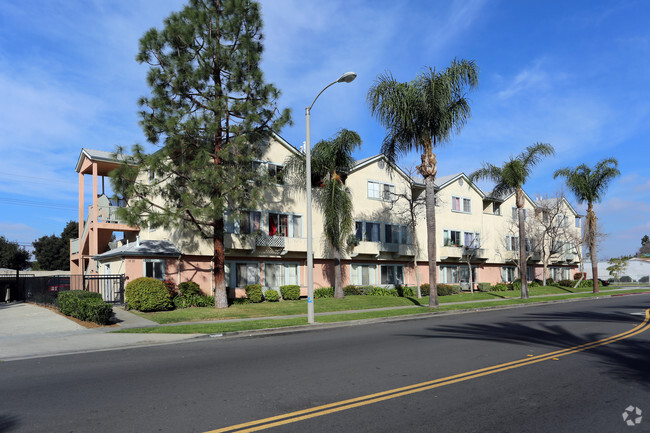 Foto del edificio - South Broadway Apartments