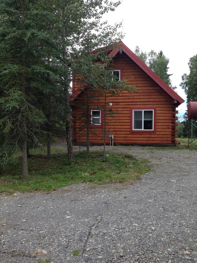 Building Photo - 24772 Amber Dr