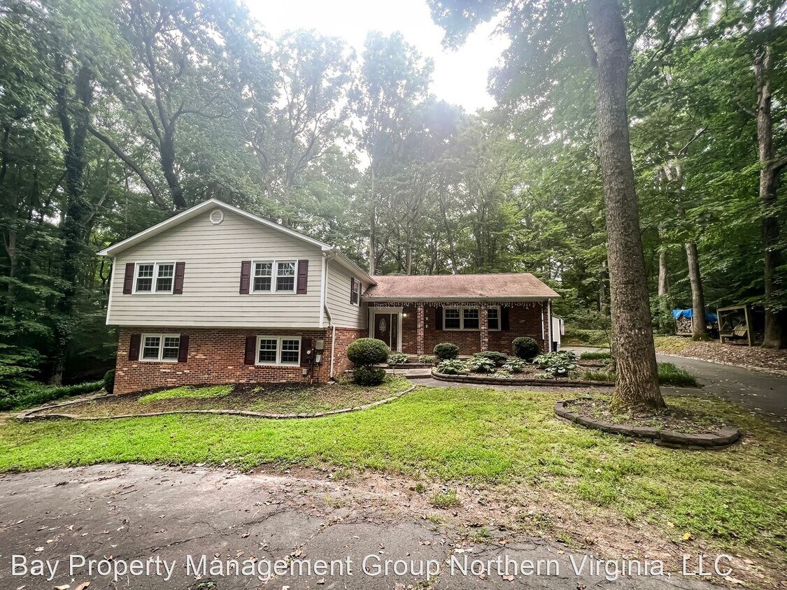 Primary Photo - 4 br, 3 bath House - 13501 Richie Ct