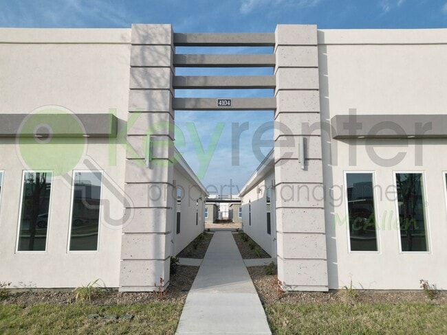Foto del edificio - 4104 Walnut Ave