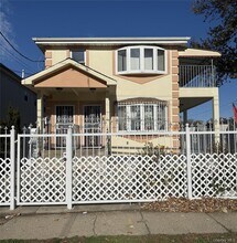 Building Photo - 158-17 134th Ave