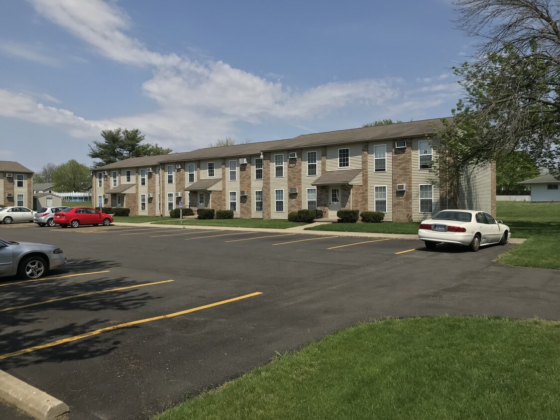 Foto principal - 400 N Dianne Ln