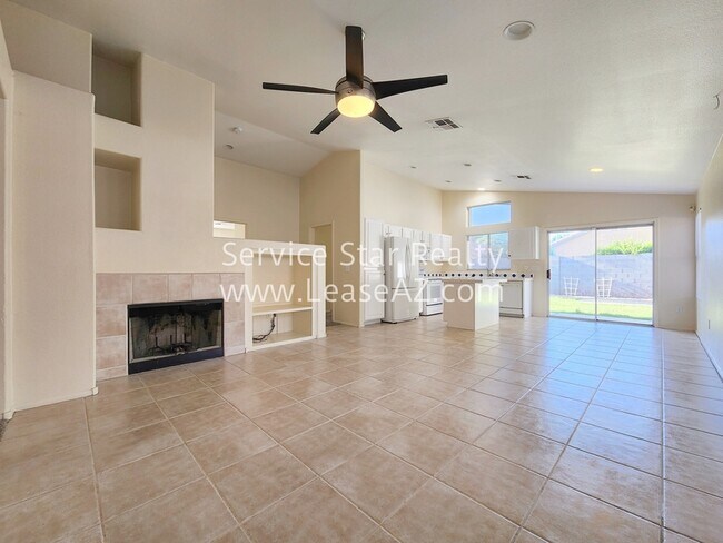 Foto del edificio - 2281 E Derringer Way