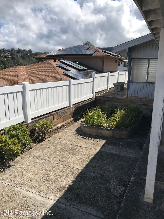 Foto del edificio - 2 br, 2 bath House - 99-1156 HALAWA HEIGHTS