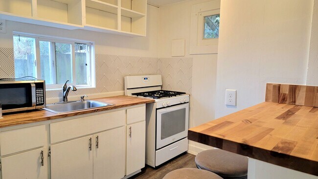 Foto del edificio - 5503 S Corbett Ave
