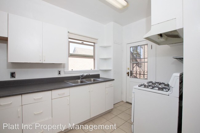 Building Photo - 2 br, 1 bath House - 455 41st St #1