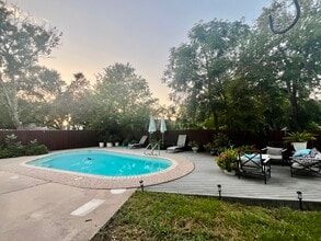 Building Photo - 4804 Greystone Dr