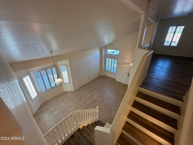 Building Photo - 4660 S Wildflower Dr